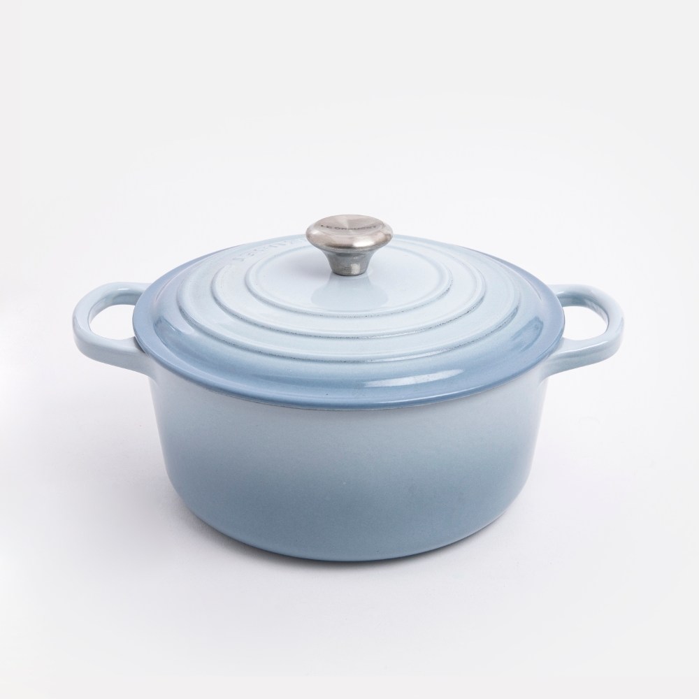 Le Creuset典藏圓鑄鐵鍋22cm-海岸藍|廚房用具|HOLA 和樂家居 Le Creuset典藏圓鑄鐵鍋22cm-海岸藍|廚房用具|HOLA 和樂家居