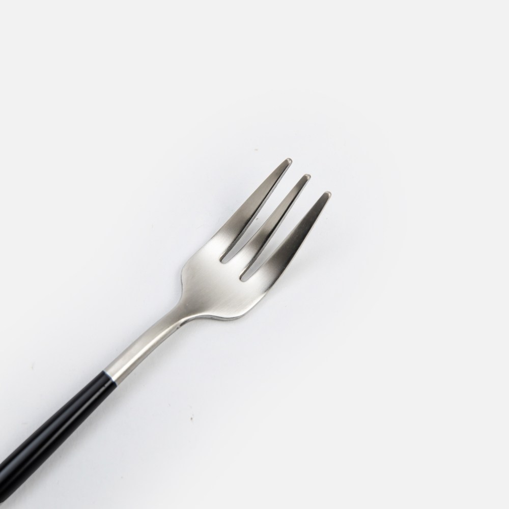 克萊歐不鏽鋼點心叉13cm 黑銀|餐茶用具|HOLA 和樂家居