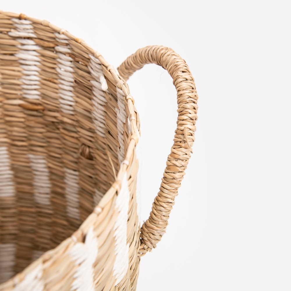 美濃   太白手 草花紋 盃      無庇完品 1b50f7_734740a634f548cb80b0f6d