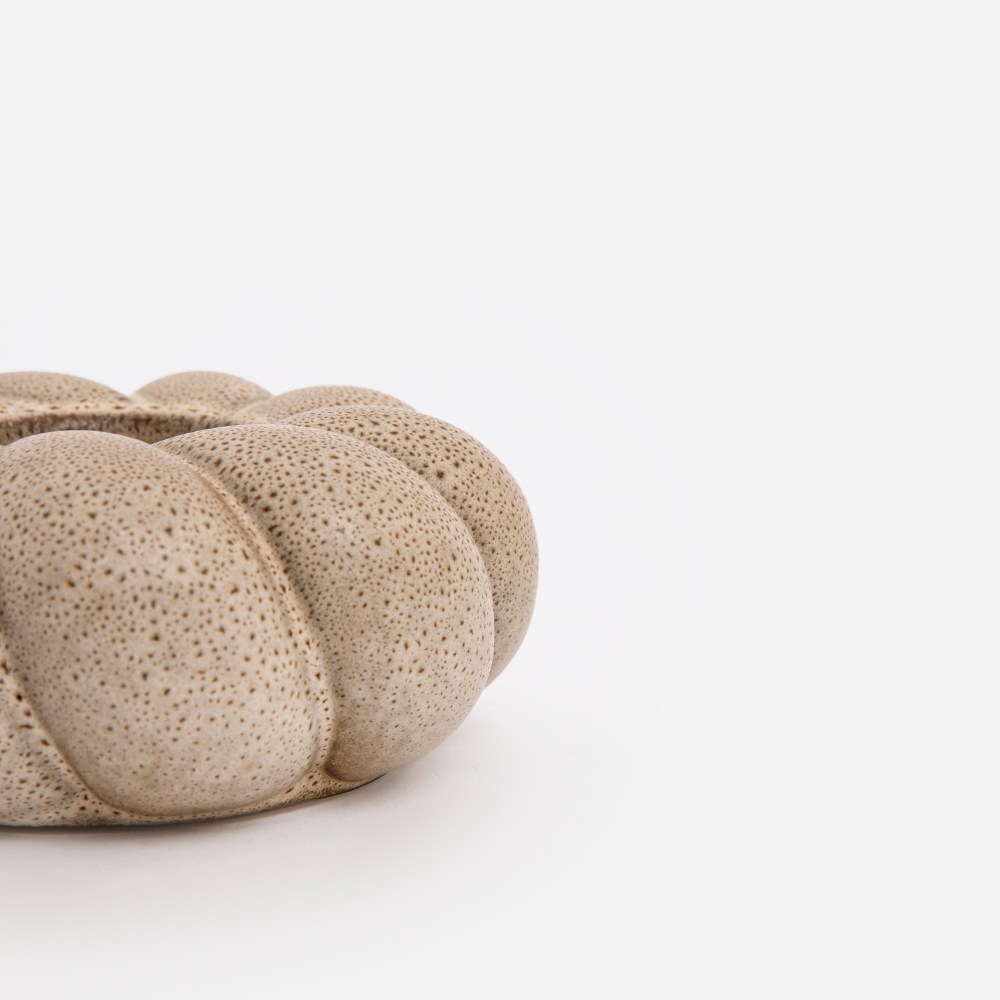 瑞典DBKD TWINE陶瓷燭台淺褐｜HOLA 和樂家居｜HOLA 和樂家居