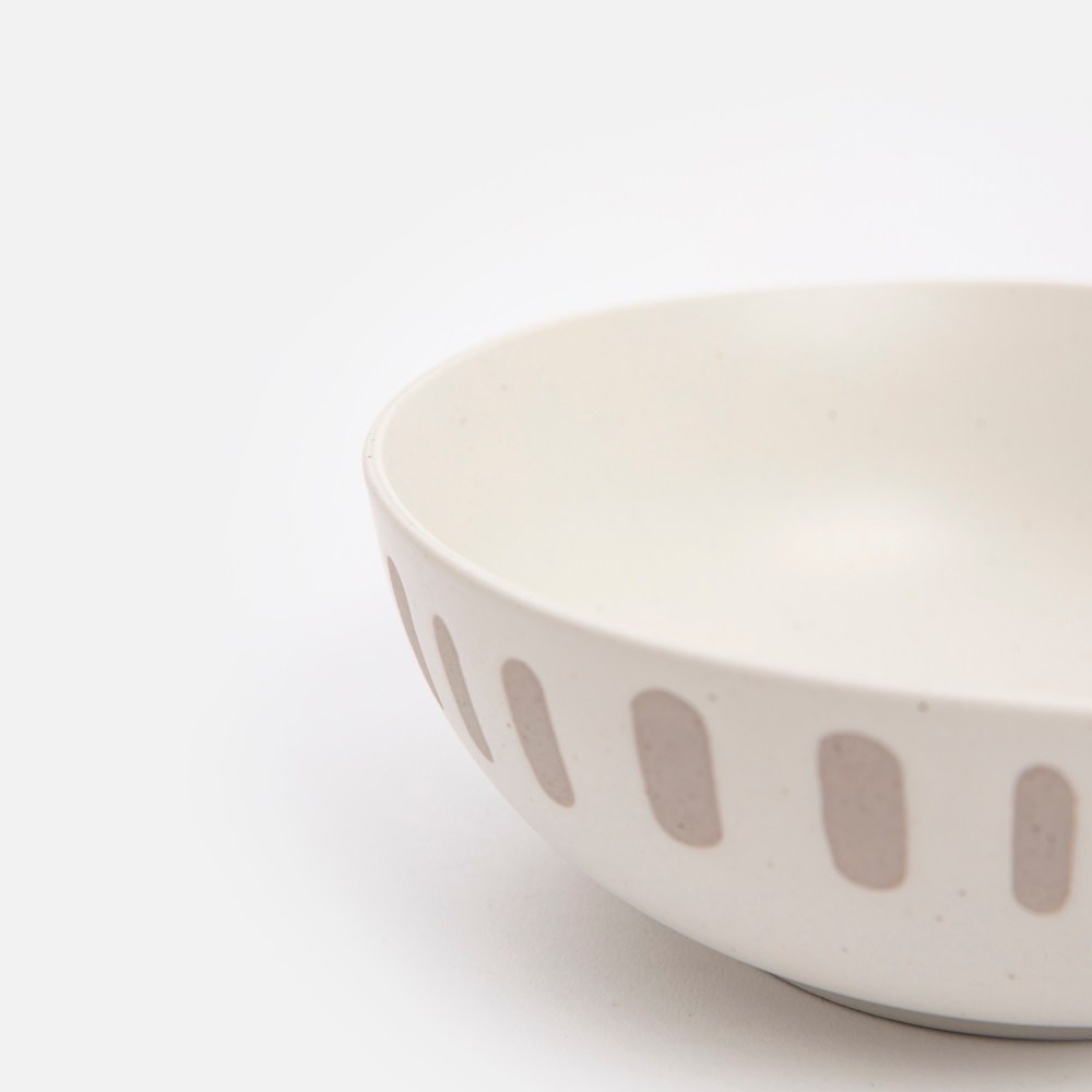 奧可利陶瓷湯碗17cm 灰條白｜餐茶用具｜HOLA 和樂家居