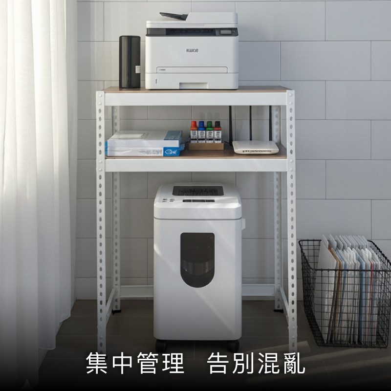 空間特工角鋼印表機架擺放於工作室一角，展示穩固結構與高層收納設計