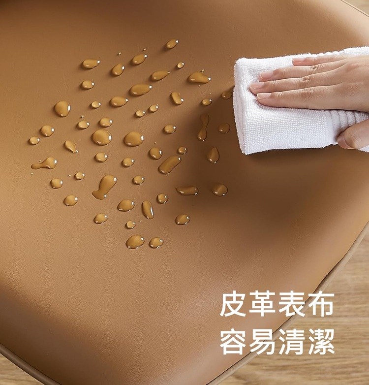 PU皮革表布容易清潔，水滴在皮革餐椅上也可以輕鬆用抹布擦拭